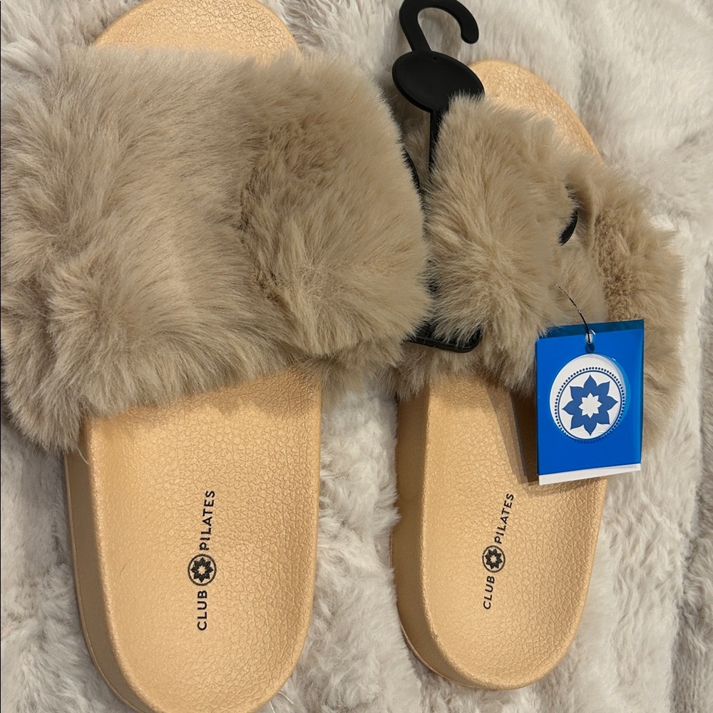 club pilates slippers/slides/sandals